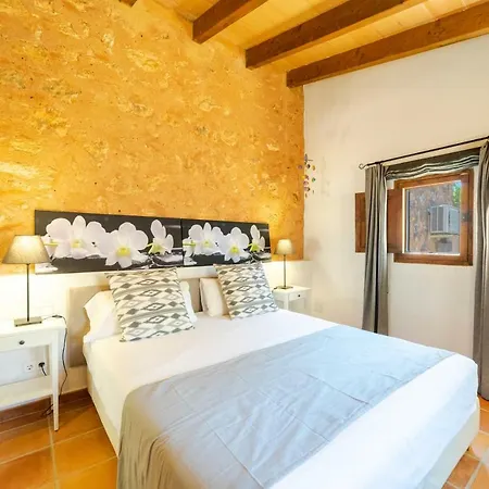 Villa Siscelis Santa Maria del Cami (Mallorca)